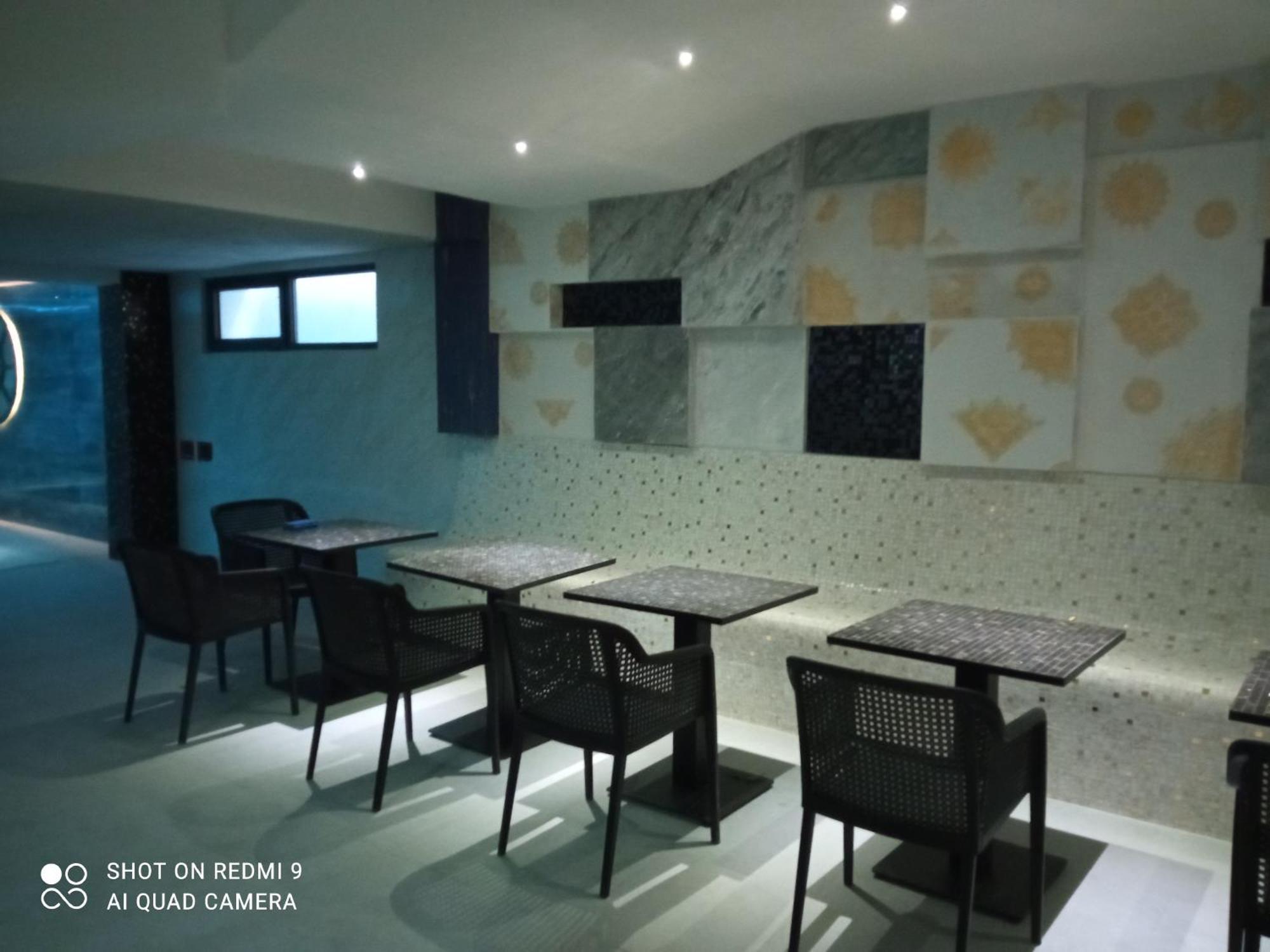 Hn Lux & Spa Veliko Gradište Buitenkant foto