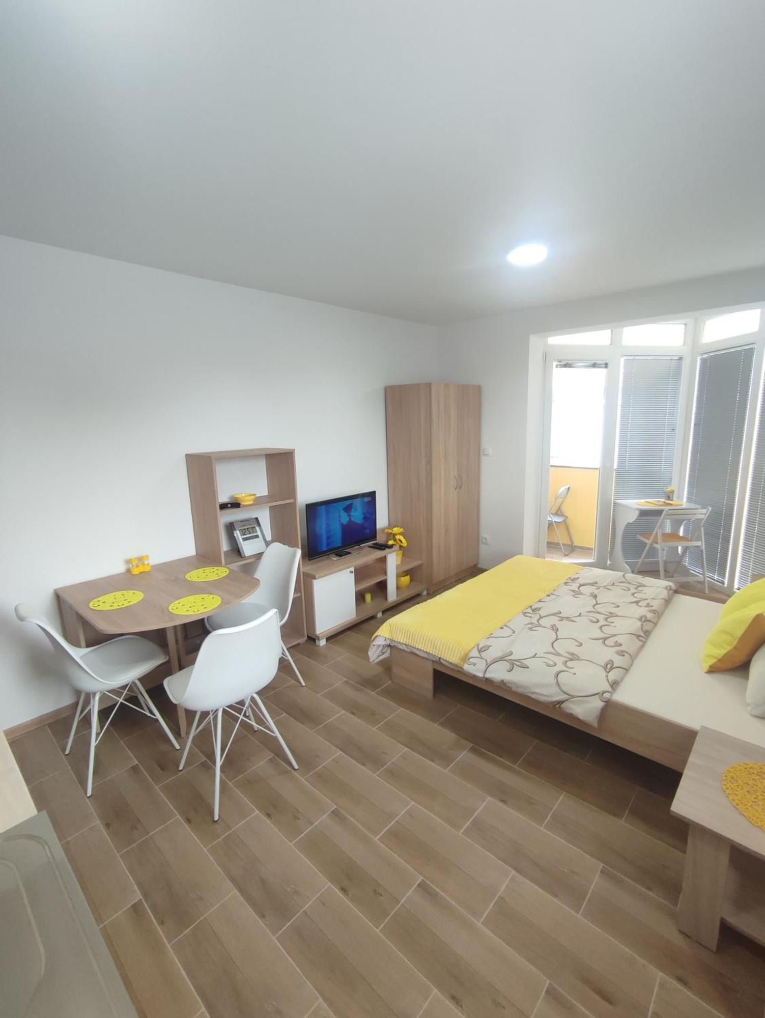 Hn Lux & Spa Veliko Gradište Buitenkant foto